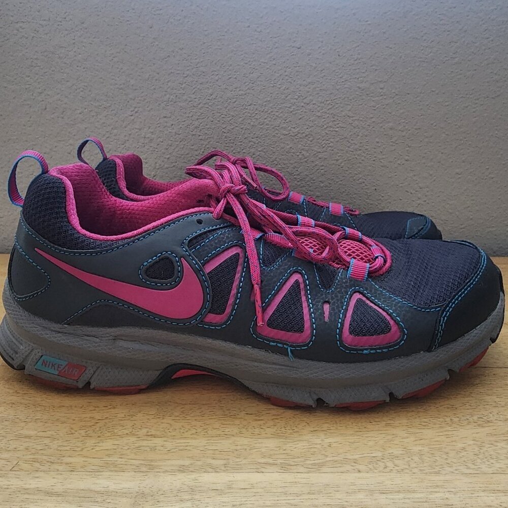 Nike Air Alvord 10 Black Fireberry Anthracite Trail Hiking Shoes Womens 10 EUC